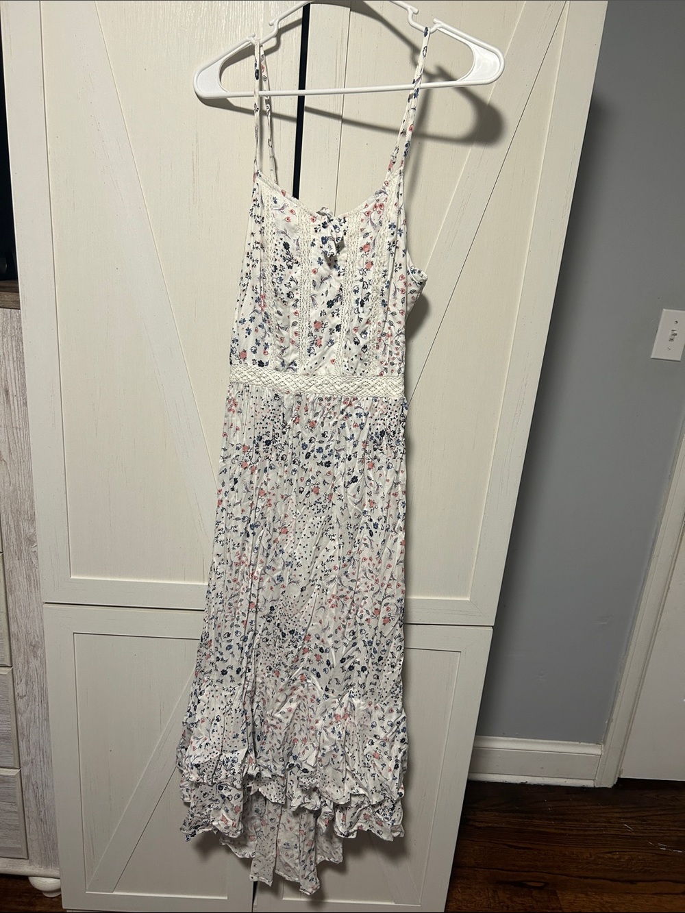 Women’s White Floral Maxi Sundress with Spaghetti Straps